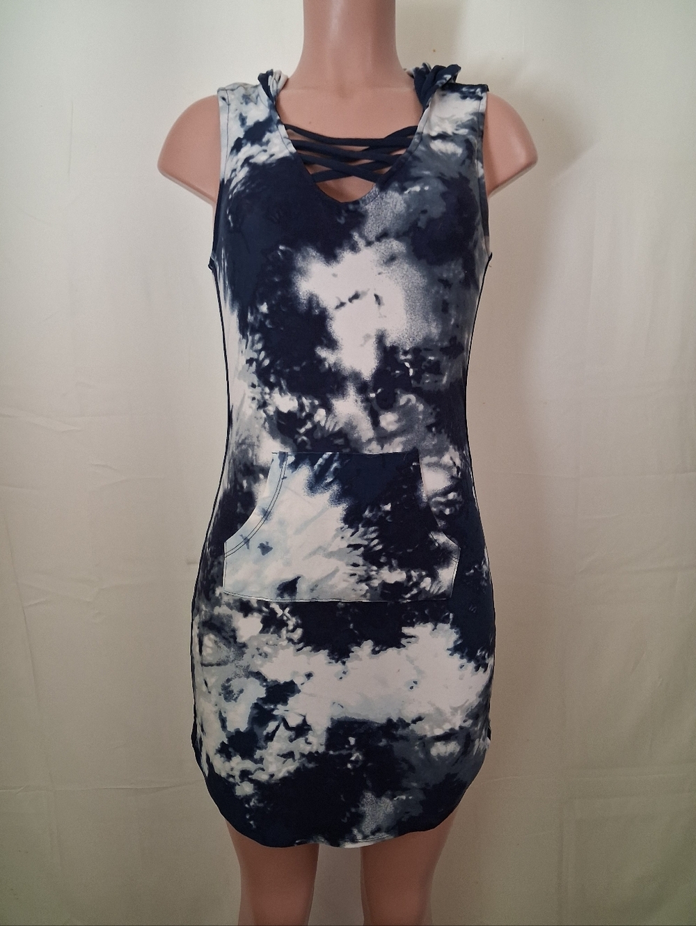 No Boundaries Blue Tie-Dye Sleeveless Hooded Mini Dress Size 7/9 Kangaroo Pocket